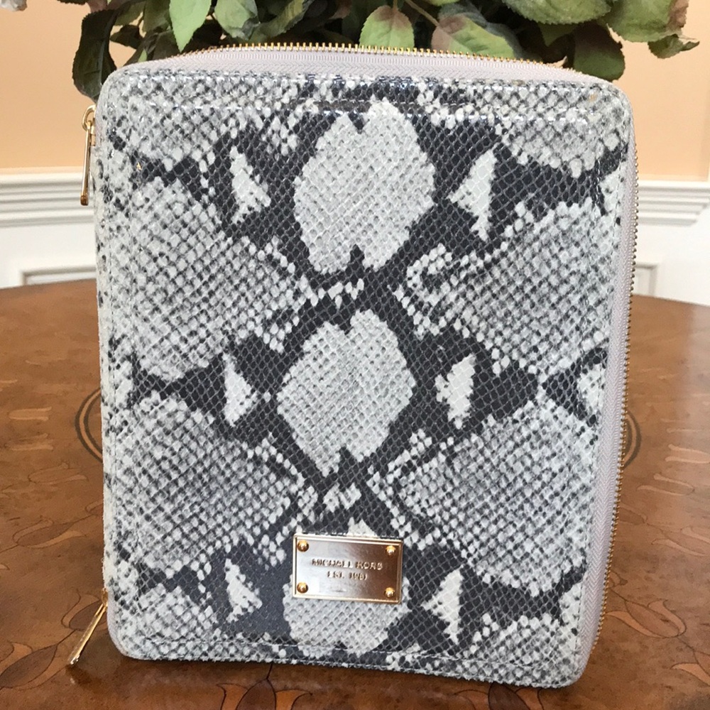 Michael Kors Tablet/IPad Holder